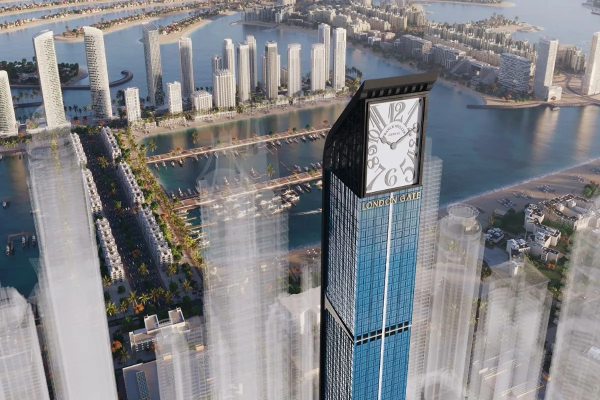 دبي تبني أطول برج ساعة سكني في العالم