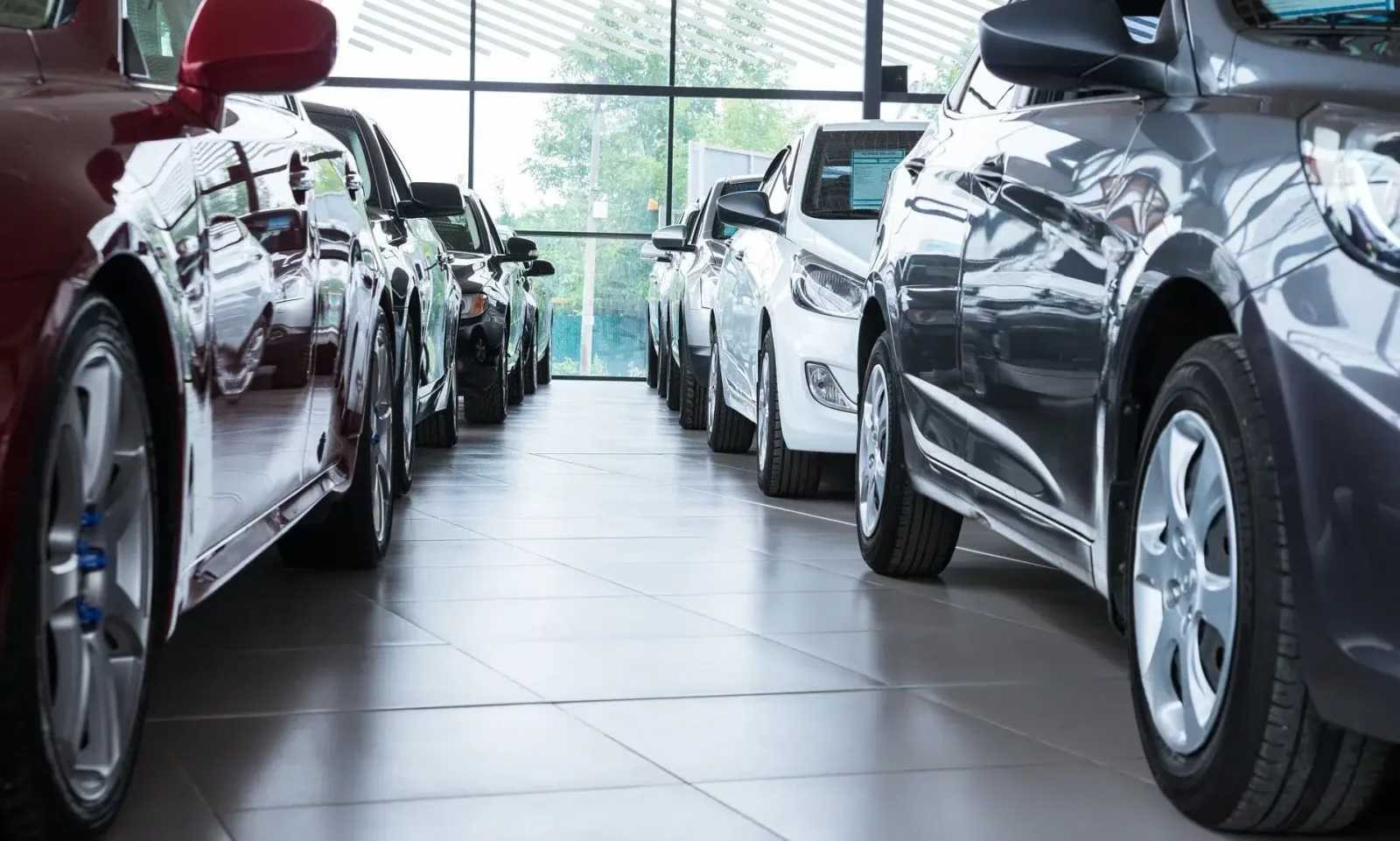 رسوم ترامب الجمركية ترفع أسعار السيارات 6000 دولار