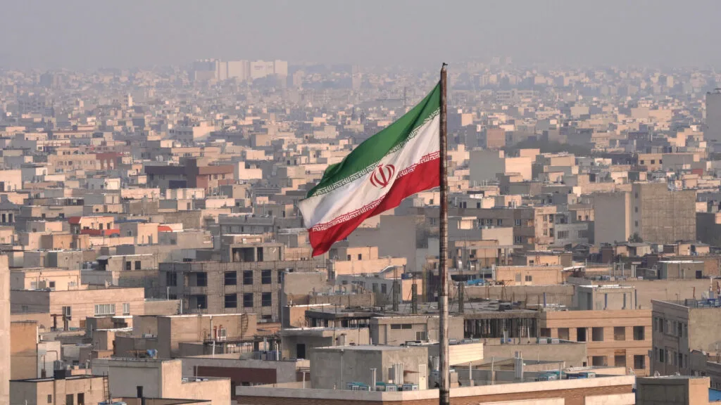 ماهي سيناريوهات إنتهاء الحرب إنتهاء الحرب على إيران؟