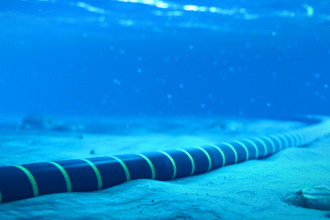 الكابلات في البحر الأحمر