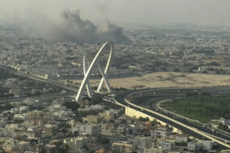 إسرائيل تستهدف وفد حماس المفاوض في الدوحة وانفجارات تهز العاصمة القطرية