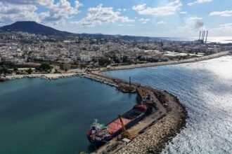 السعودية ترسل أولى شحنات منحة دعم الطاقة إلى سوريا