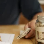 دليل التمويل الشخصي للأسر العربية 2026: كيف تدير ميزانيتك بذكاء